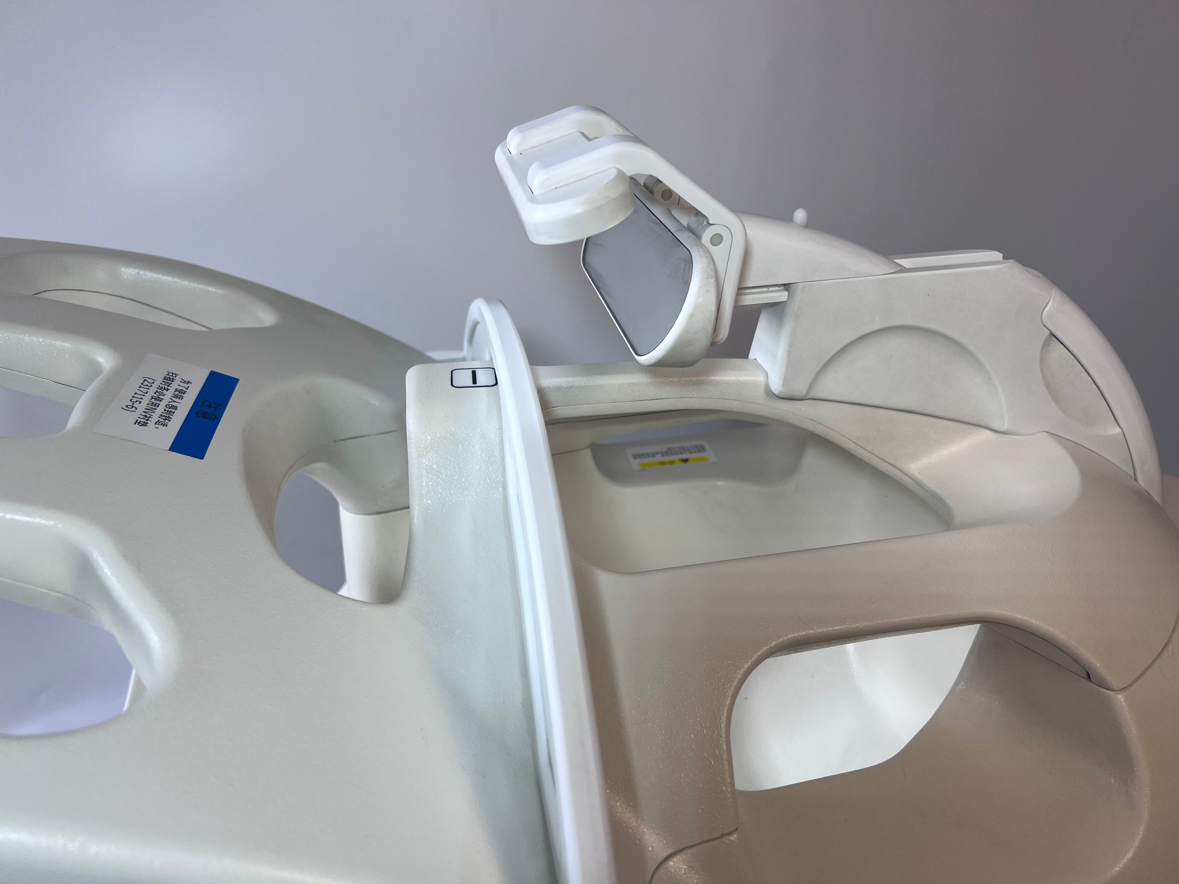 GE Healthcare 8-Channel Neurovascular Phased Array Coil (8ch NeuroVascular Array)